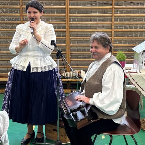 Hagyományainkban élünk: Ó szerencsés karácsonyi éjszaka